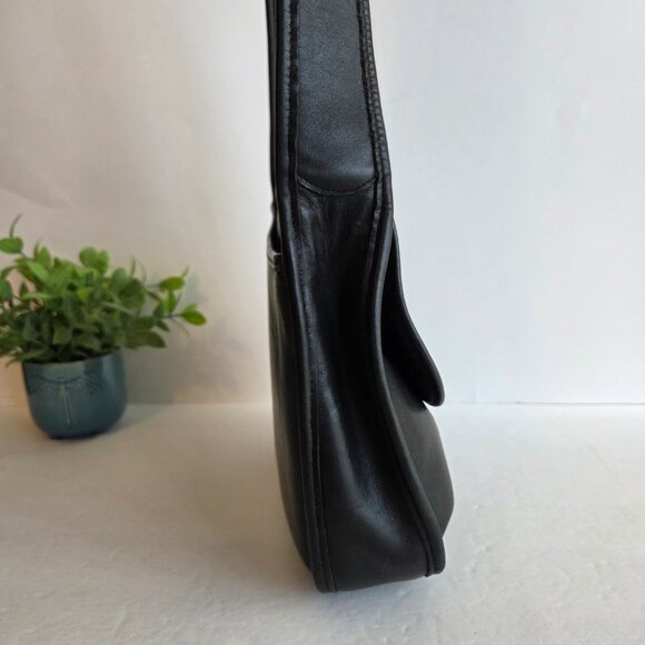 EUC Vintage Coach Ergo Small Flap (#9043) in Black - Picture 4 of 12